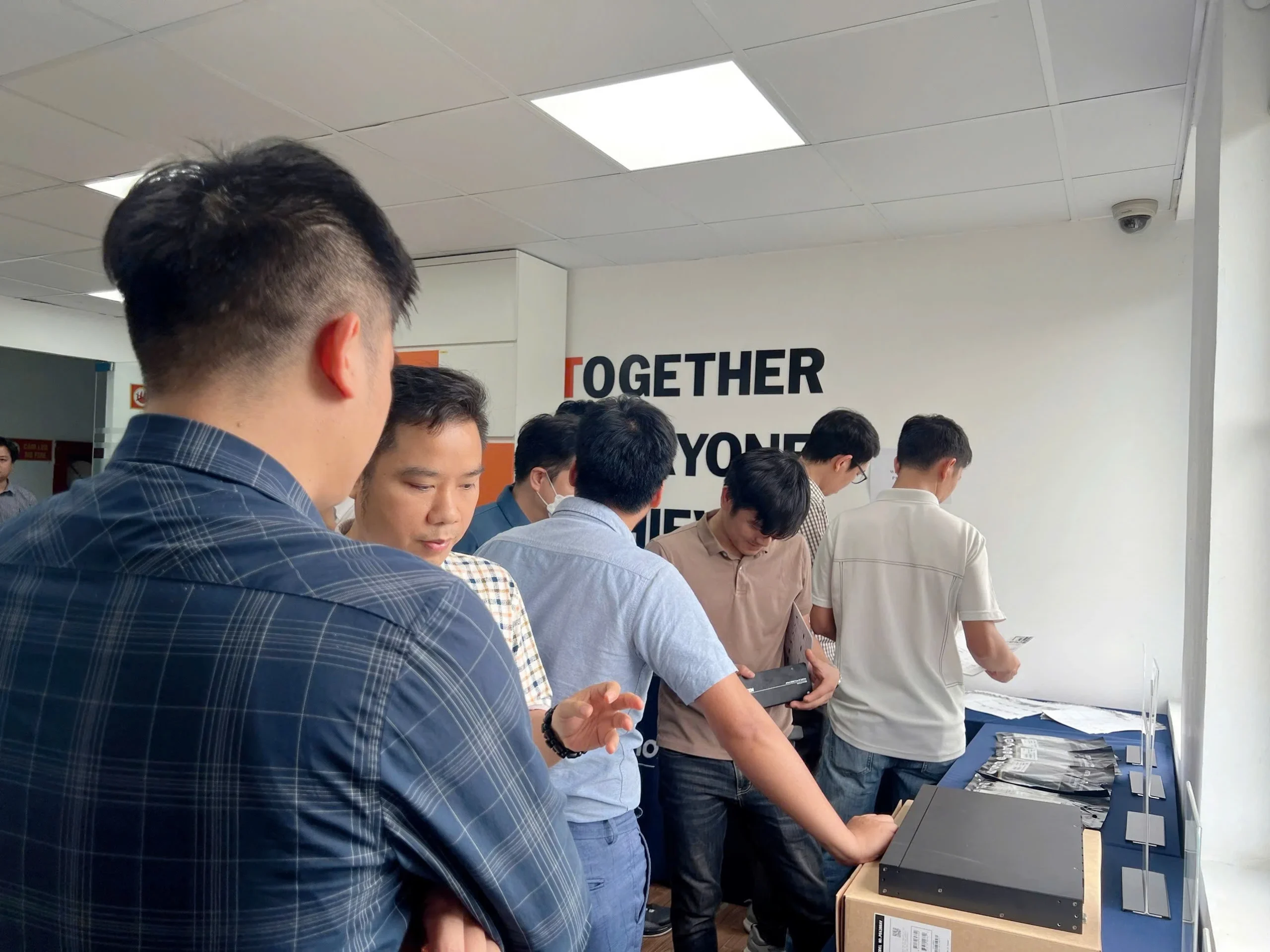 Hơn 100 khách mời cùng Hoàng Minh khám phá hệ sinh thái ATEN tại Workshop “Giải pháp kết nối hạ tầng AV | KVM | PDU”