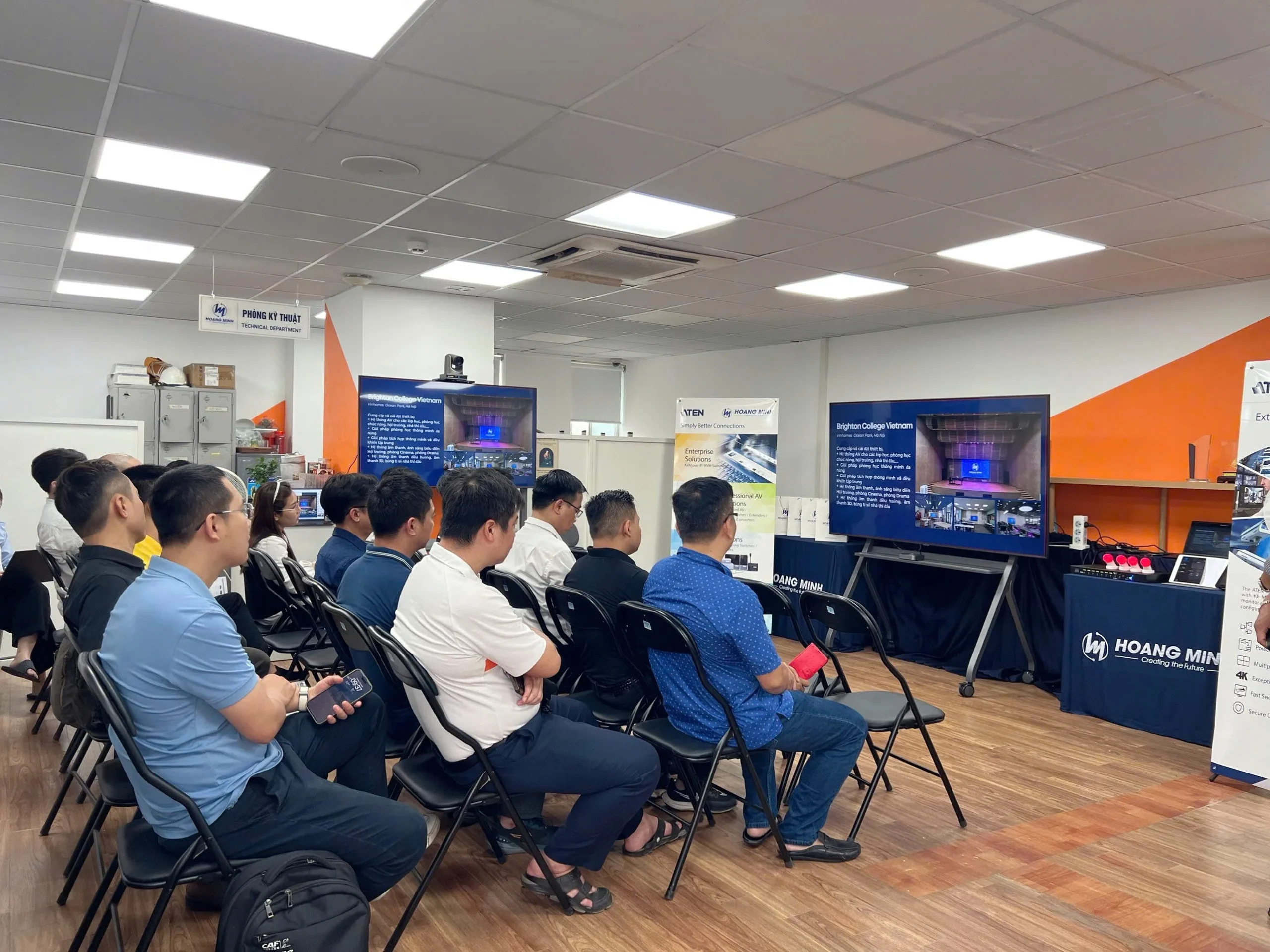 Hơn 100 khách mời cùng Hoàng Minh khám phá hệ sinh thái ATEN tại Workshop “Giải pháp kết nối hạ tầng AV | KVM | PDU”