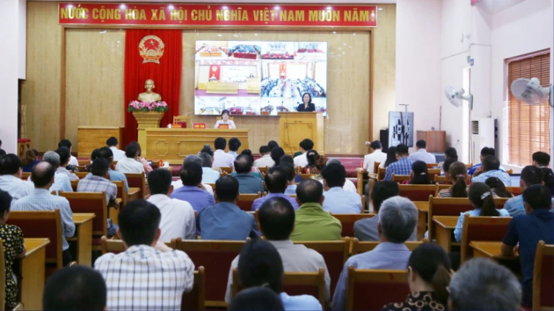 Sáp Nhập Tỉnh – Cơ Hội Chuyển Đổi Số Hành Chính Việt Nam: Vai Trò Chiến Lược Của Hội nghị truyền hình thông minh (Pro-AV)?