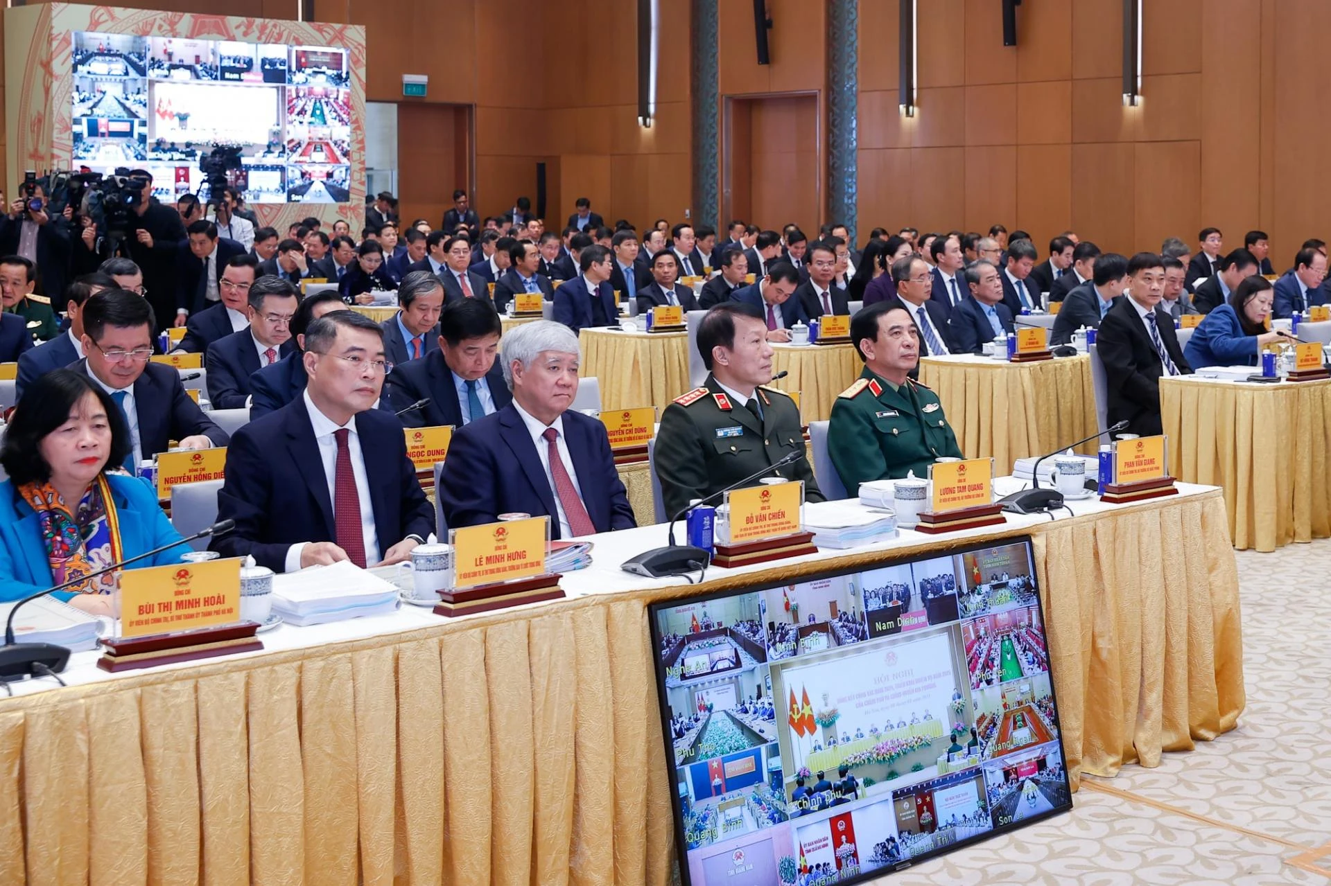 Sáp Nhập Tỉnh – Cơ Hội Chuyển Đổi Số Hành Chính Việt Nam: Vai Trò Chiến Lược Của Hội nghị truyền hình thông minh (Pro-AV)?
