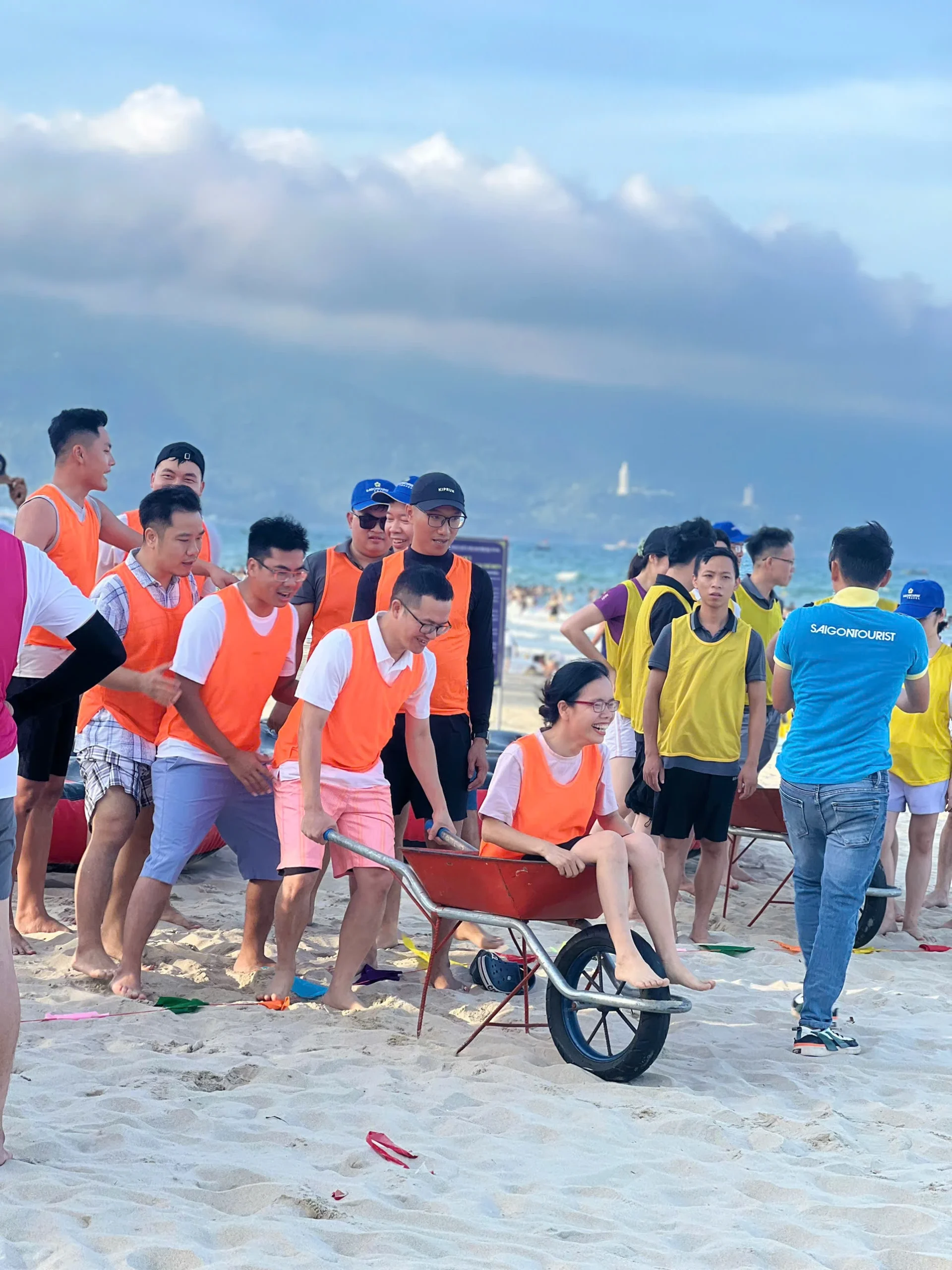Hướng tới sinh nhật tròn 12 tuổi – Nhìn lại hoạt động gắn kết thường niên Hoàng Minh 2025