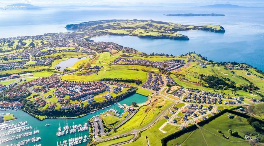 top-10-quoc-gia-co-duong-bo-bien-dai-nhat (10)