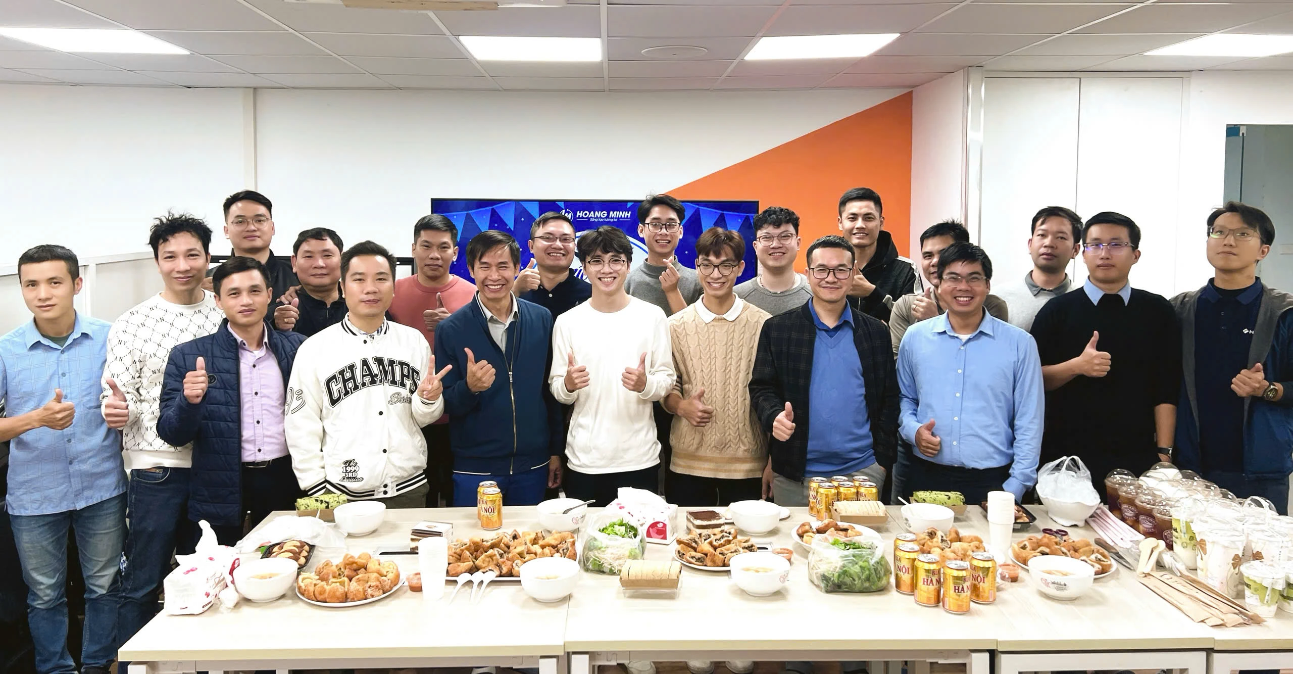 Hoàng Minh liên hoan mừng ngày Quốc tế Nam giới 19/11